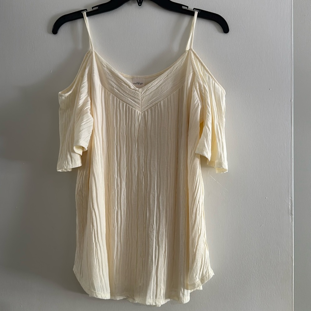 Cold Shoulder Knit Top Valette Back Detail Off White